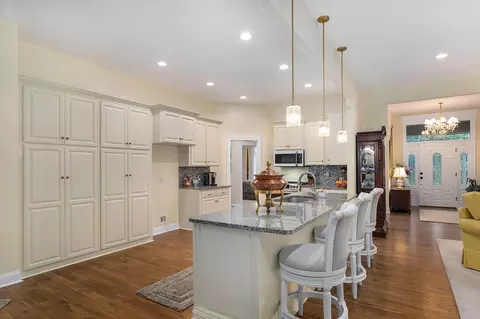 Kitchen - 6071 S Overlook Trl, Springfield, MO 65810 photo 1 of 7