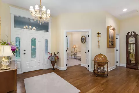 Entry Way - 6071 S Overlook Trl, Springfield, MO 65810 photo 3 of 3
