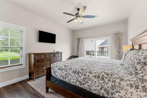 Bedroom - 121 Lenhart Ln, Branson, MO 65616 photo 2 of 9