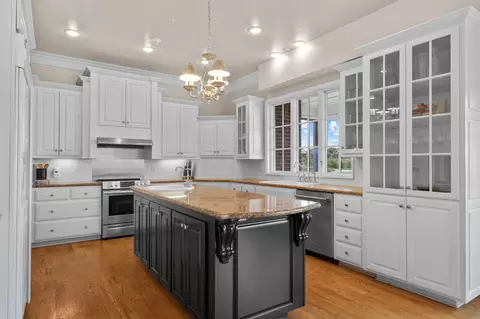 Kitchen - 121 Lenhart Ln, Branson, MO 65616 photo 1 of 4
