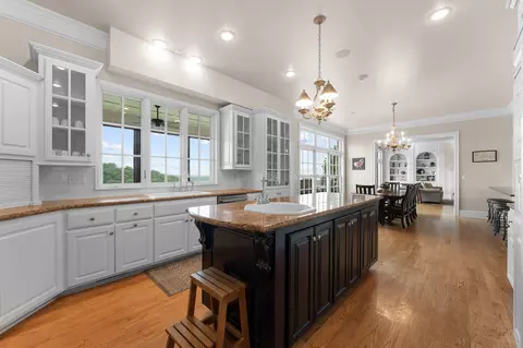 Kitchen - 121 Lenhart Ln, Branson, MO 65616 photo 2 of 4