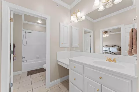 Bath - 121 Lenhart Ln, Branson, MO 65616 photo 10 of 10