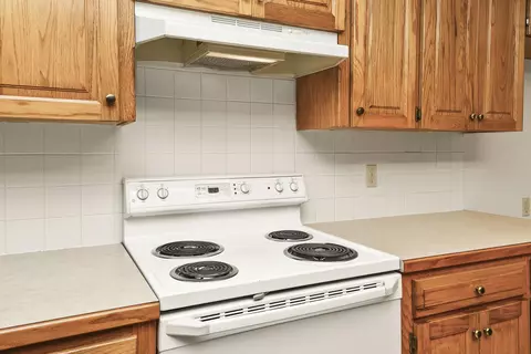 Kitchen - 470 Forest Dr, Marshfield, MO 65706 photo 8 of 8
