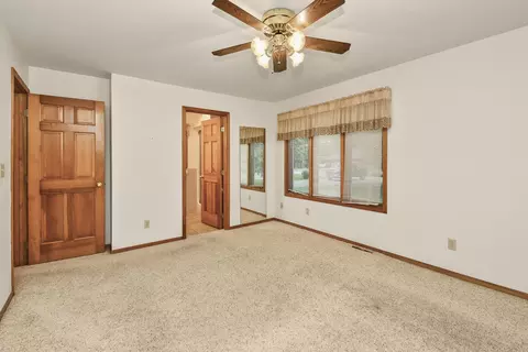 Bedroom - 470 Forest Dr, Marshfield, MO 65706 photo 3 of 7