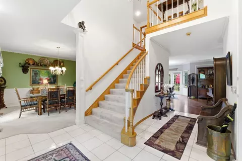 Entry Way - 3850 E Country Pl, Springfield, MO 65809 photo 2 of 5