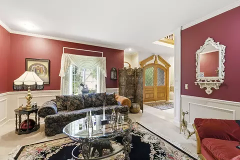 Living - 3850 E Country Pl, Springfield, MO 65809 photo 4 of 7