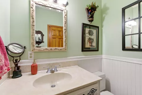 Bath - 3850 E Country Pl, Springfield, MO 65809 photo 1 of 6