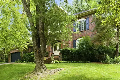 Exterior - 3850 E Country Pl, Springfield, MO 65809 photo 1 of 13
