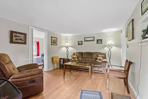 Living - 6482 Long Beach Rd, Branson, MO 65616 photo 4 of 8