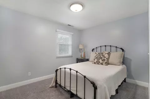 Bedroom - 3532 W Suzanne Pl, Springfield, MO 65810 photo 3 of 6