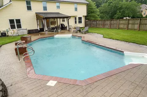 Exterior - 3532 W Suzanne Pl, Springfield, MO 65810 photo 13 of 16
