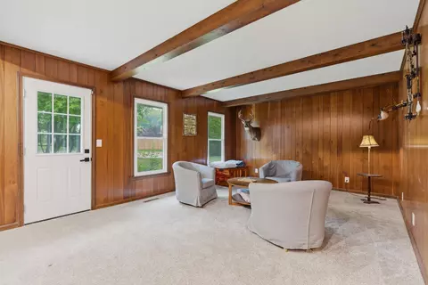 Living - 3312 S Graystone Pl, Springfield, MO 65804 photo 4 of 5