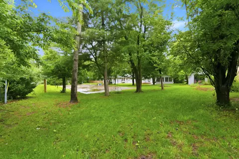 Exterior - 3312 S Graystone Pl, Springfield, MO 65804 photo 9 of 10
