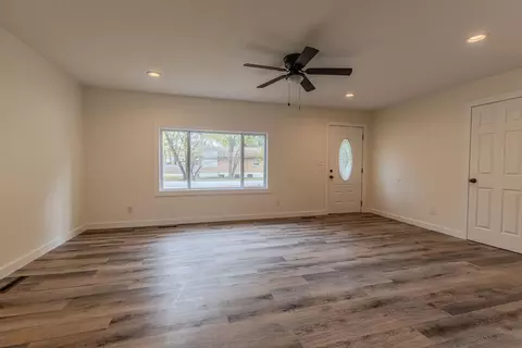 1507 Cherry St, Lamar, MO 64759 photo 8