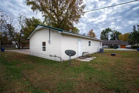 1507 Cherry St, Lamar, MO 64759 photo 5