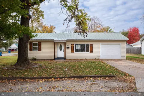 1507 Cherry St, Lamar, MO 64759 photo 3