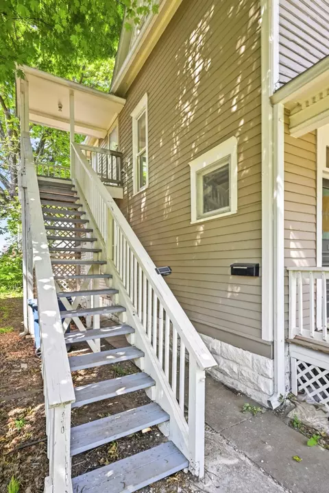 Exterior - 1111 E Walnut St, Springfield, MO 65806 photo 5 of 8