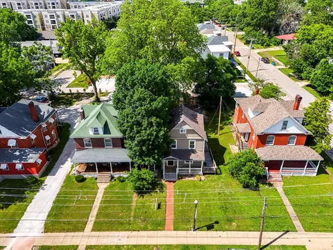 View/Area - 1111 E Walnut St, Springfield, MO 65806 photo 2 of 6