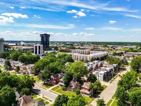 View/Area - 1111 E Walnut St, Springfield, MO 65806 photo 5 of 6