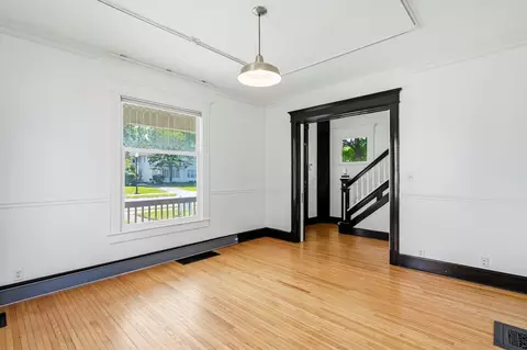 Living - 1111 E Walnut St, Springfield, MO 65806 photo 5 of 5