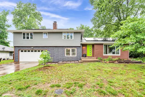 5529 S Dollison Ave, Springfield, MO 65810