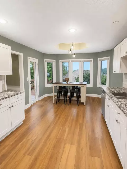 Kitchen - 4821 E Cherokee St, Springfield, MO 65809 photo 5 of 6