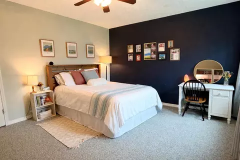 Bedroom - 4821 E Cherokee St, Springfield, MO 65809 photo 7 of 8