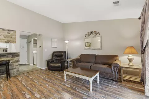 Living - 169 Troon Dr #3, Branson, MO 65616 photo 2 of 3