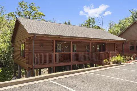 113 Grand Mountain Ave, Branson, MO 65616
