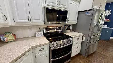 2711 W Executive Cir, Ozark, MO 65721 photo 16