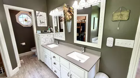 2711 W Executive Cir, Ozark, MO 65721 photo 26