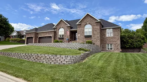 2711 W Executive Cir, Ozark, MO 65721 photo 2