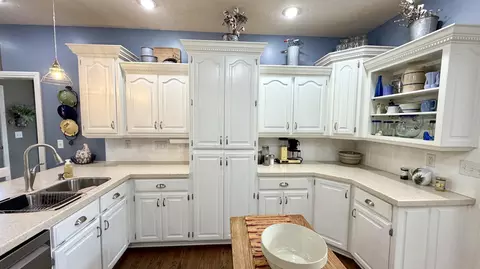 2711 W Executive Cir, Ozark, MO 65721 photo 12