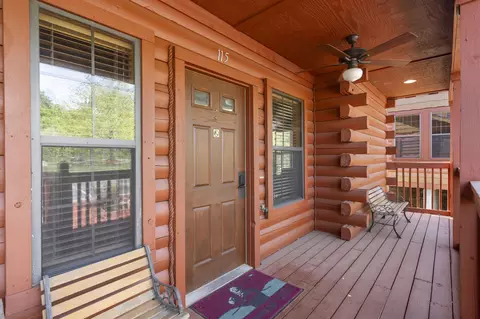 115 Grand Mountain Ave, Branson, MO 65616