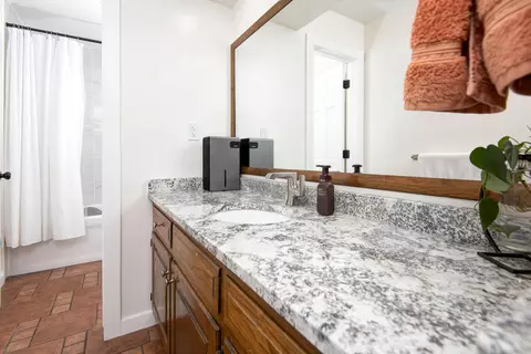 Bath - 4832 S Warwick Ave, Springfield, MO 65804 photo 1 of 2