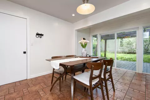 Dining - 4832 S Warwick Ave, Springfield, MO 65804 photo 2 of 2