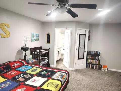 Bedroom - 125 E Chrysler Ave, Clever, MO 65631 photo 1 of 5