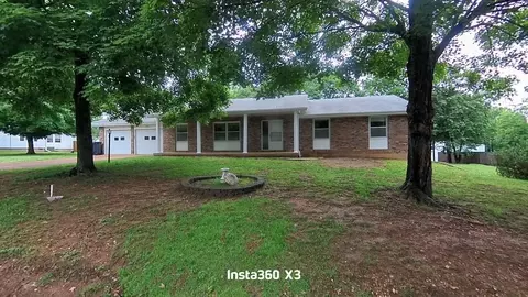 2115 Greenbriar St, West Plains, MO 65775