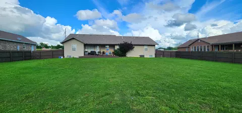Exterior - 703 Kenny St, Ava, MO 65608 photo 3 of 7