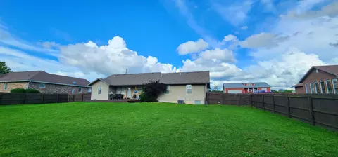 Exterior - 703 Kenny St, Ava, MO 65608 photo 7 of 7