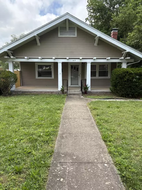 417 S Lincoln Ave, Aurora, MO 65605