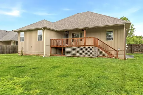 Exterior - 200 N Meadowlark Dr, Willard, MO 65781 photo 6 of 7