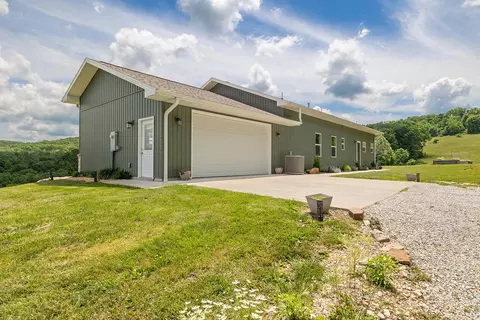 Exterior - 995 Badger Rd, Oldfield, MO 65720 photo 12 of 26