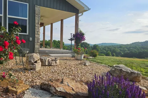 Exterior - 995 Badger Rd, Oldfield, MO 65720 photo 4 of 26