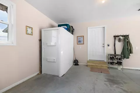 Entry Way - 995 Badger Rd, Oldfield, MO 65720 photo 3 of 3