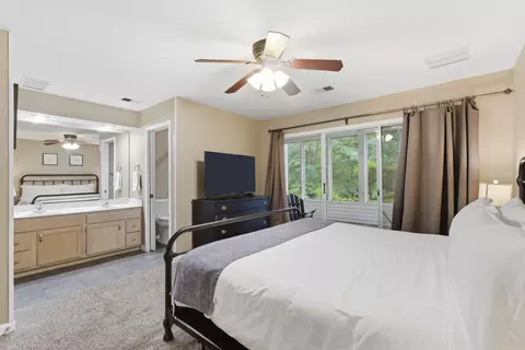 Bedroom - 129 The Blfs #33-4, Branson, MO 65616 photo 3 of 5