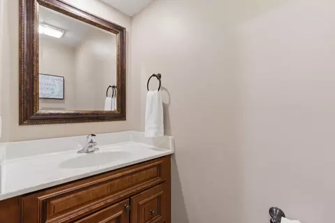 Bath - 129 The Blfs #33-4, Branson, MO 65616 photo 1 of 3