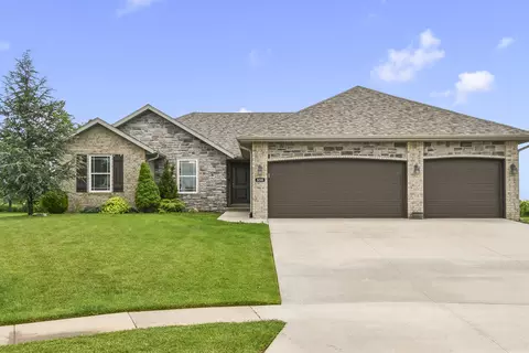 858 Capitol Hill Dr, Rogersville, MO 65742