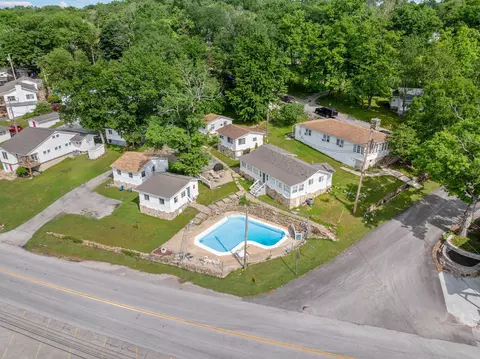 2896 State Highway 176, Rockaway Beach, MO 65740