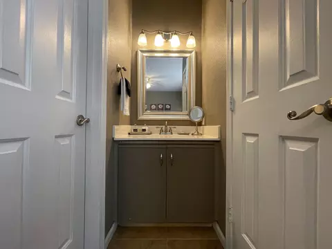 Bath - 835 Fairview St #6, Branson, MO 65616 photo 6 of 8